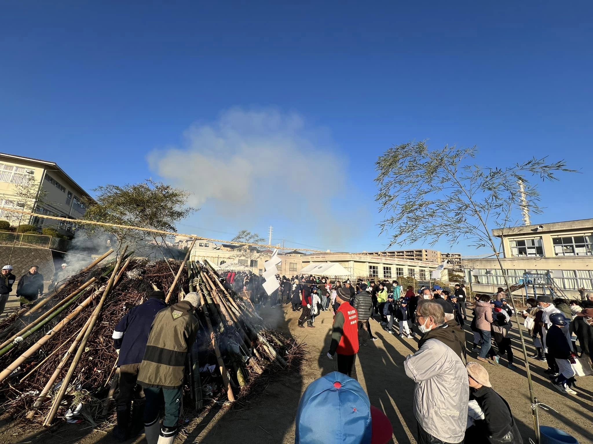 兜台とんど焼き